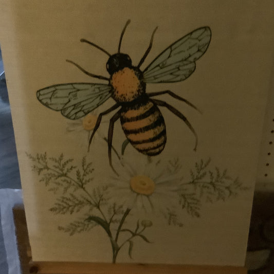 Bee Hanging